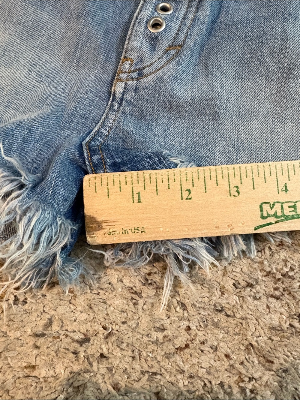 Free People Faded Blue Grommet-Trim Denim Shorts Size 25 NWT - Picture 11 of 11